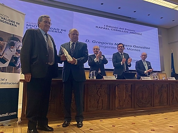 Galardonado Gregorio Montero con del Primer Premio Rafael Ceballos