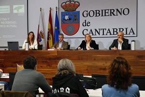 La jornada sobre aprovechamientos forestales reúne en Cantabria a administraciones, empresas y propietarios