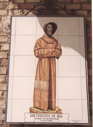 Mosaico de San Francisco de Asís que estaba en la fachada principal de la casa forestal del antiguo Vivero Central de Vallcalent, en Lleida. Desgraciadamente a principios del presente siglo el mosaico fue retirado.
