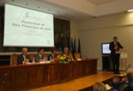 Eduardo Rojas, de pie, en su discurso de presentación de los homenajeados. En la mesa, de izquierda a derecha, Antonio Notario, Tomás Fernández-Couto, Carlos del Álamo y Germán Glaría.