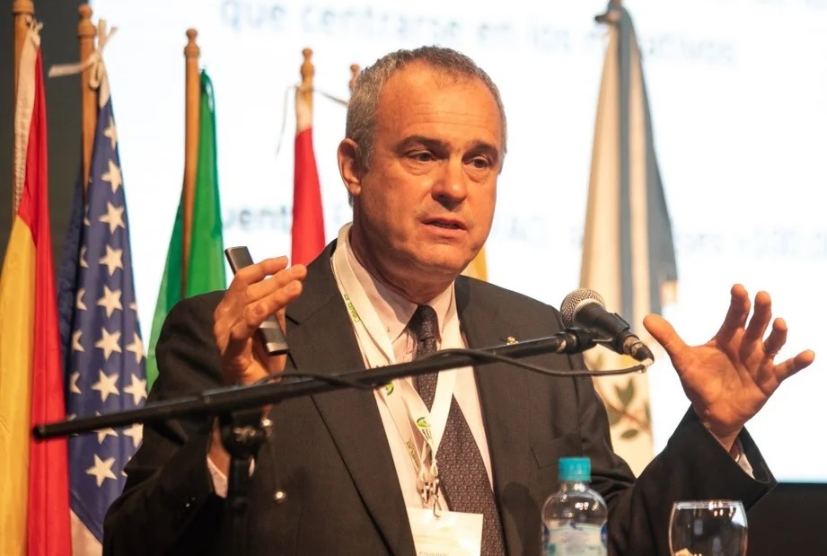 Intervención de Eduardo Rojas en el VIII Congreso Forestal Latinoamericano (CONFLAT)